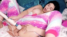 Amateur webcam babe dildo masturbation