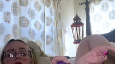 Amateur close up ass toying