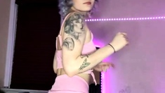 Amateur Webcam Teen Masturbates And Teases