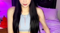 Hot brunette from squirt masturbating on webcam