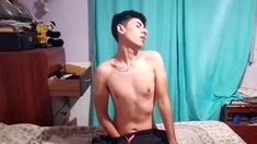 Masturbating alone at home, Nickixx23 makes the best XXX!