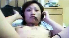 Little Asian Amateur on Webcam