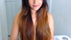 Brunette Solo Webcam Masturbation