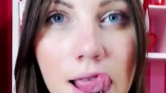 tongue it